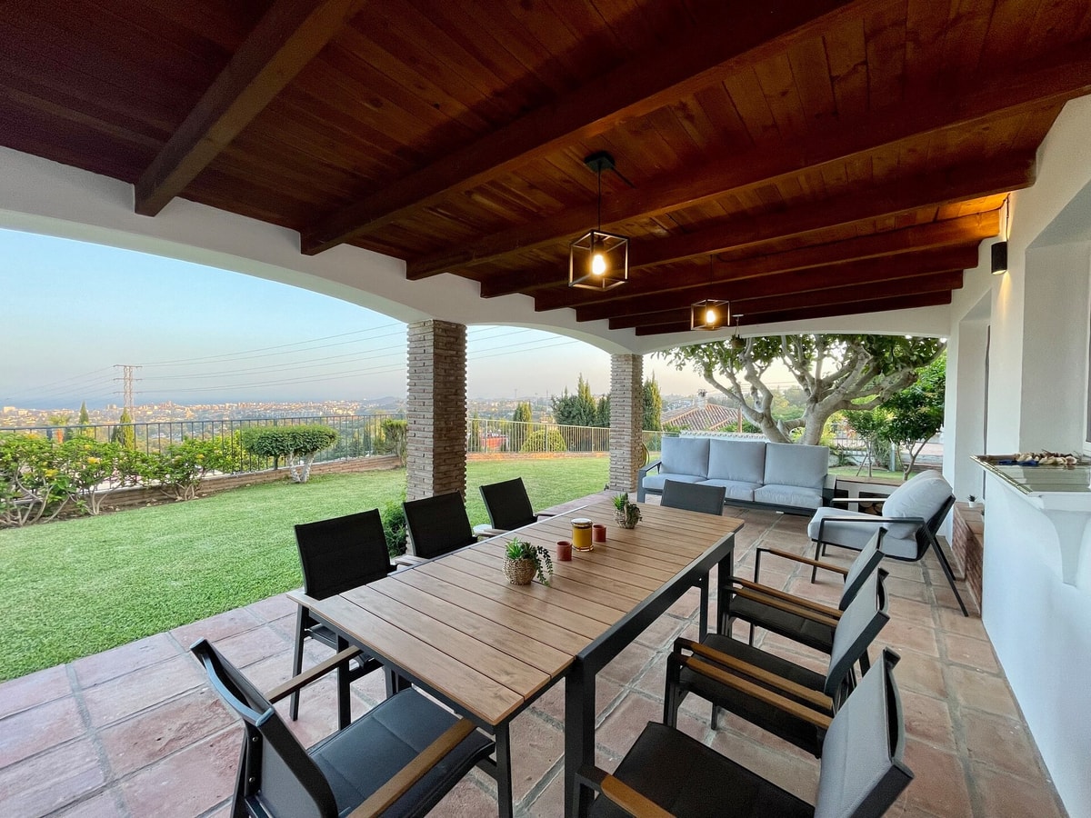 ROSA BLANCA · Rosa Blanca- private heated pool, views 47 LYX homes