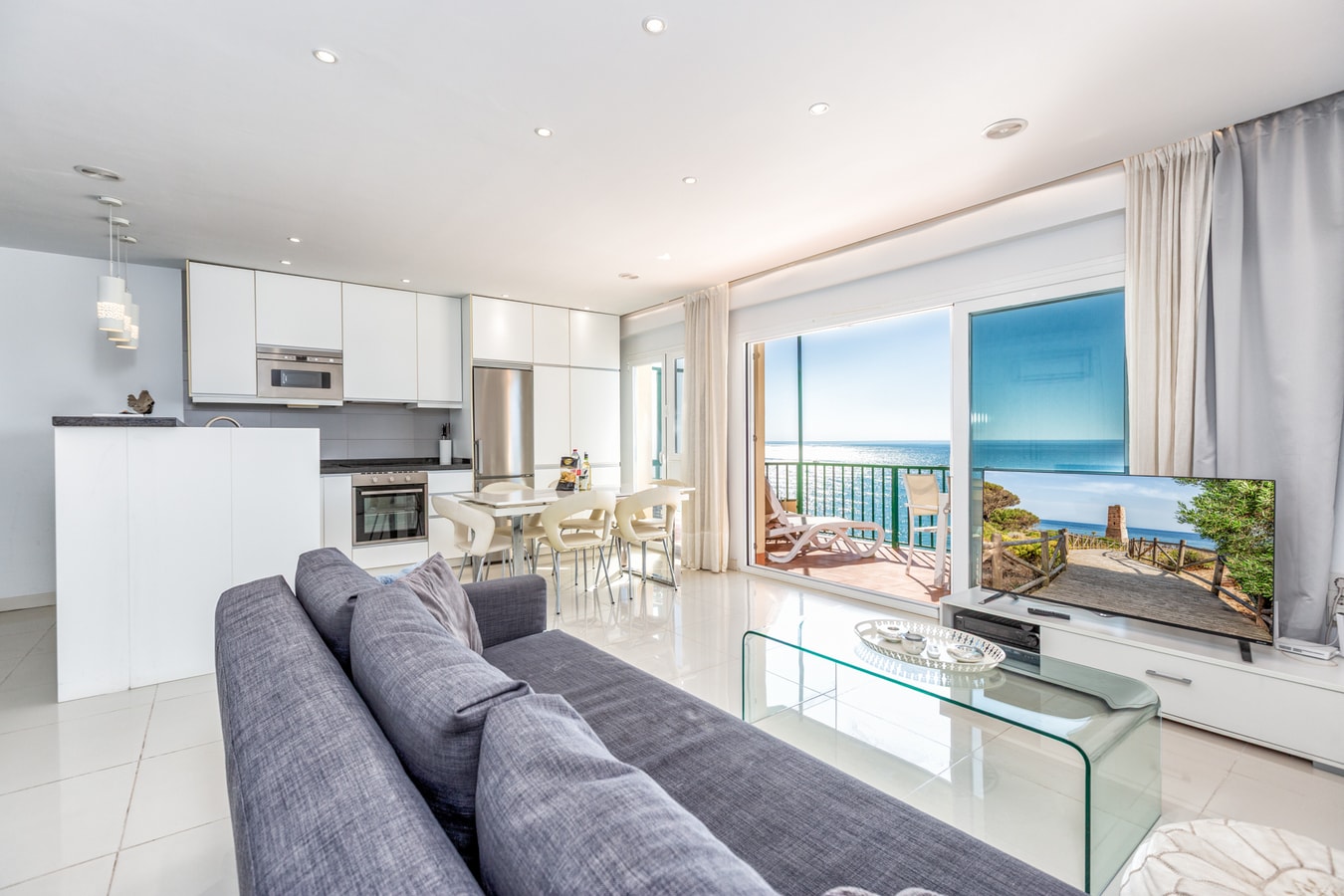 Olimpo | Beachfront | Terrace | Panoramic Sea View 26 LYX homes