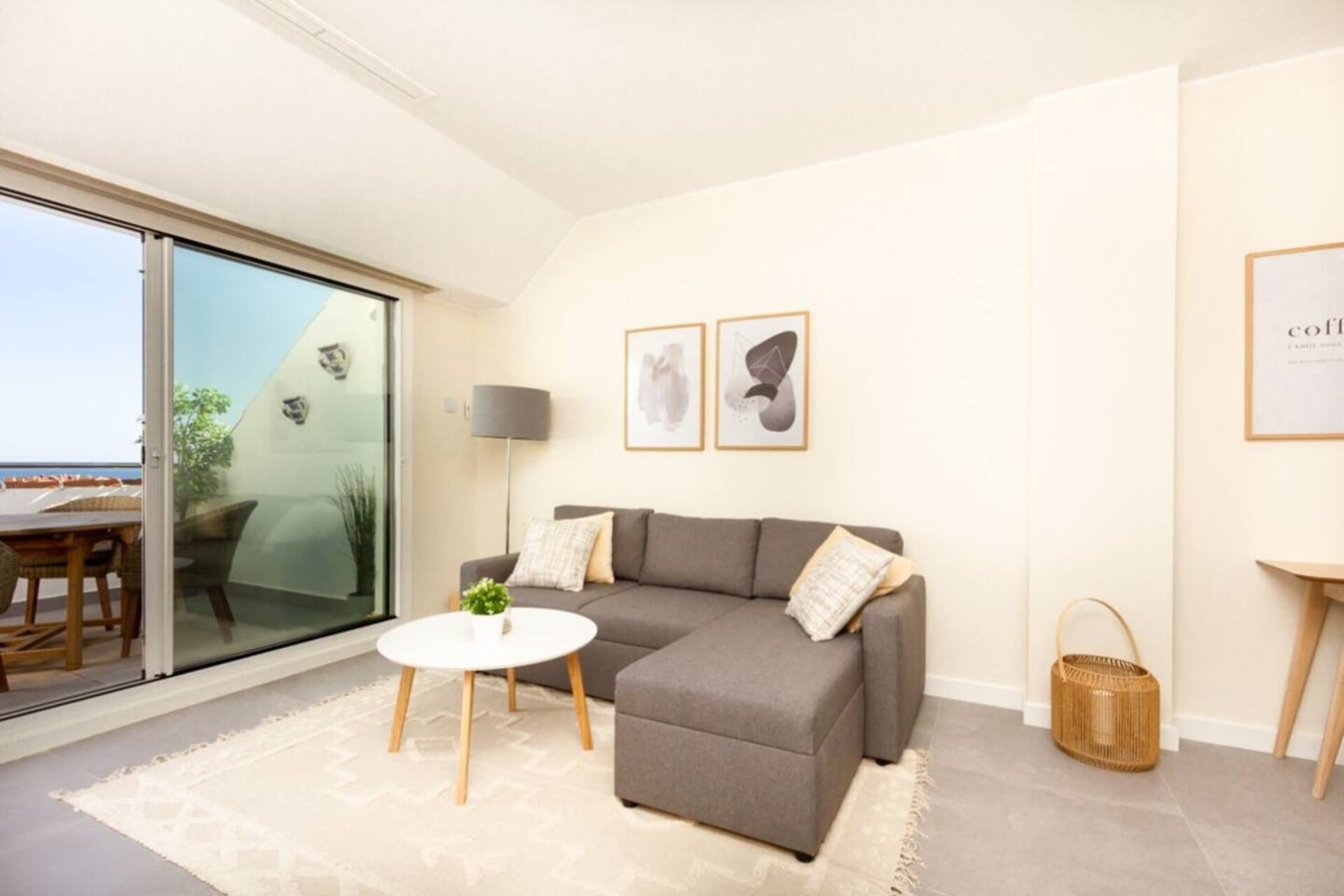 Castle view 1 - Heated pool, gym 16 LYX homes