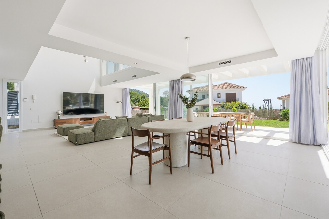 Villa Velaris | With Heated Pool, Cinema & Gym 20 LYX homes