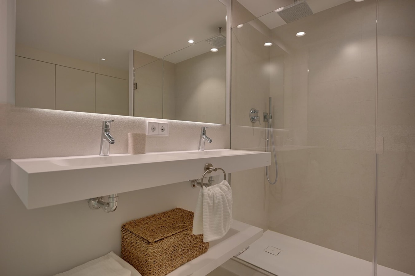 Higueron West217 21 LYX homes