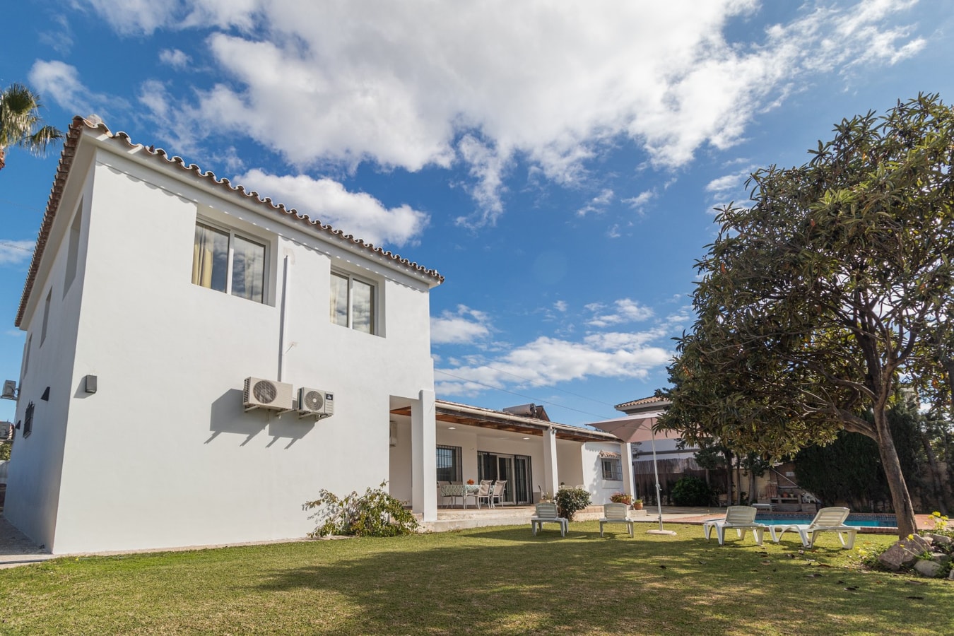 Casa Azul Sereno con piscina y jardín 11 LYX homes