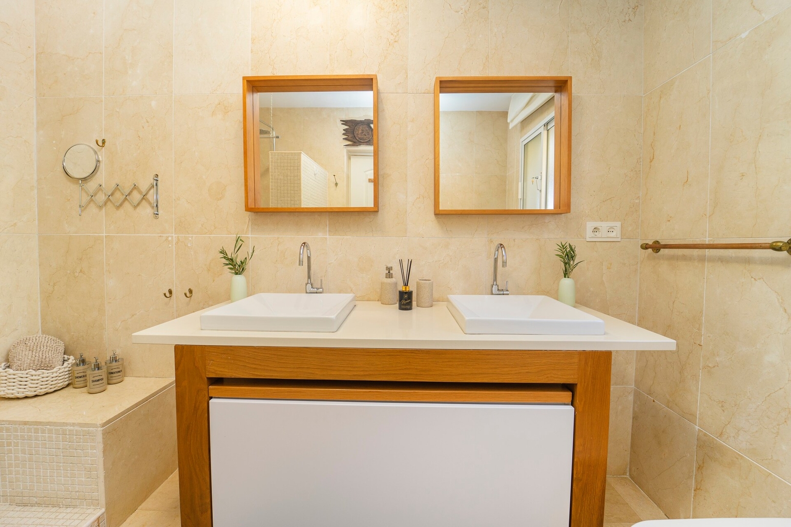 Rosa Blanca- private heated pool, views 30 LYX homes