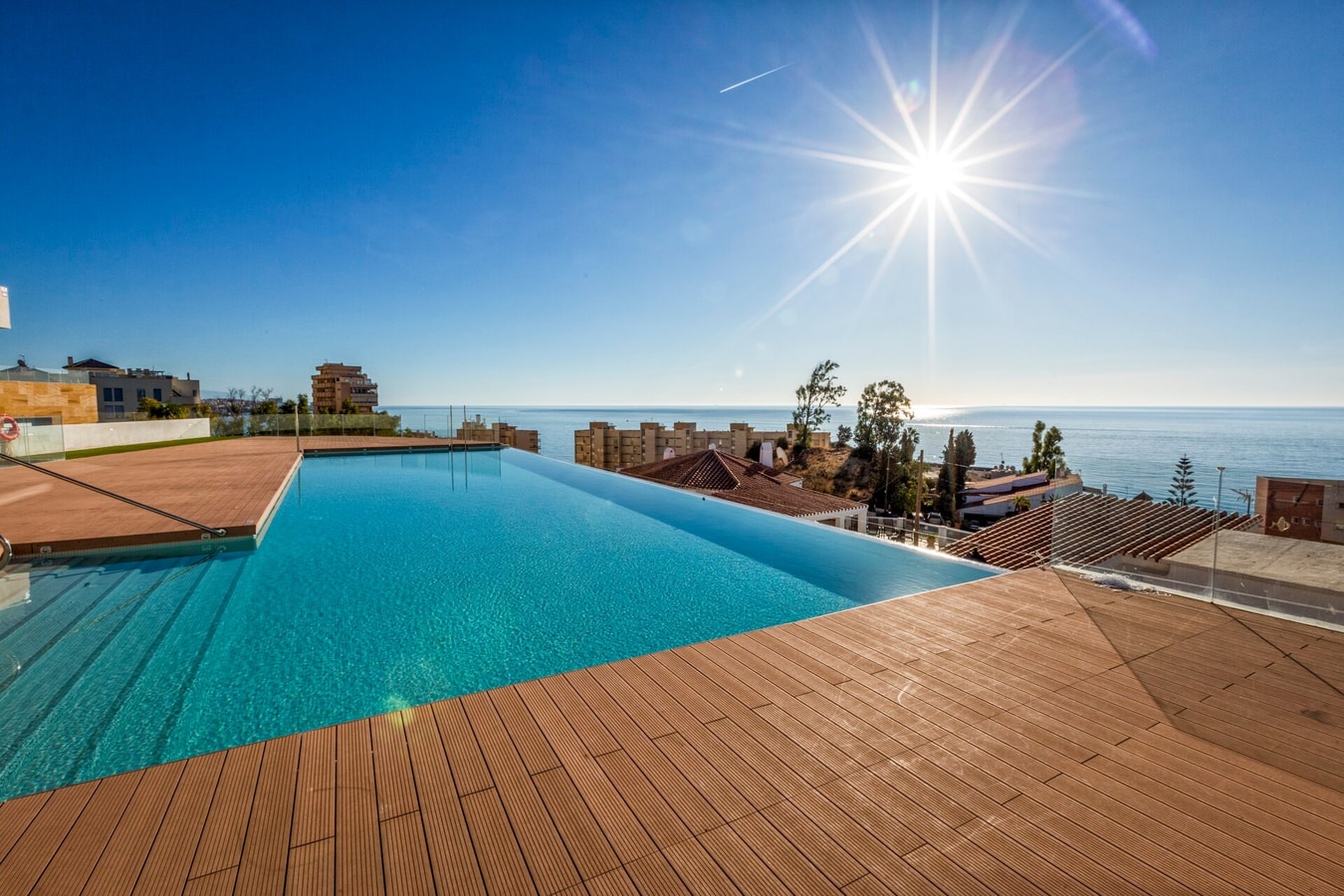 Palm Beach - Shared pool, private parking, views LYX homes