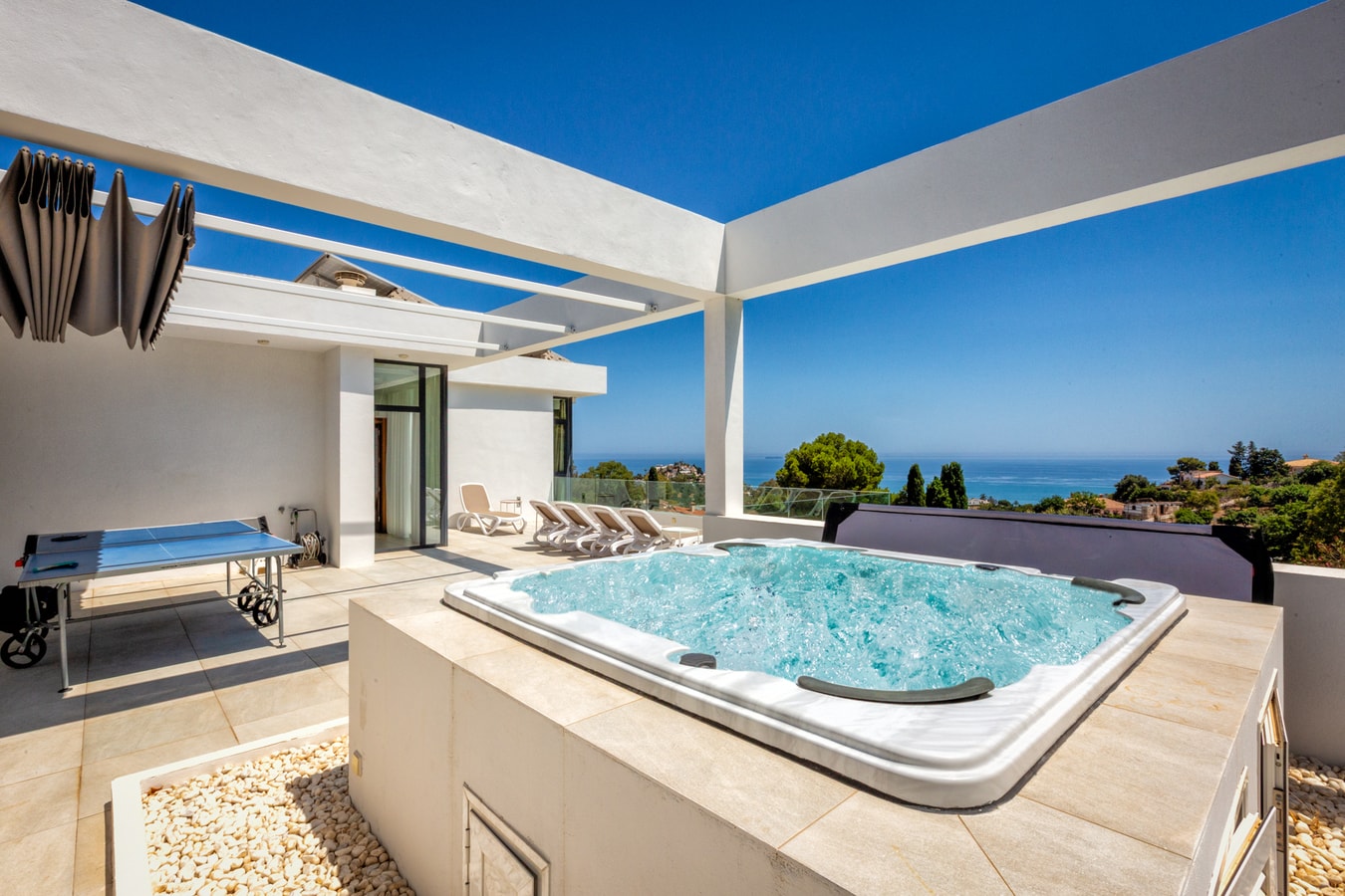 Villa Oasis | Private Pool & Jacuzzi | Sleeps 12 2 LYX homes