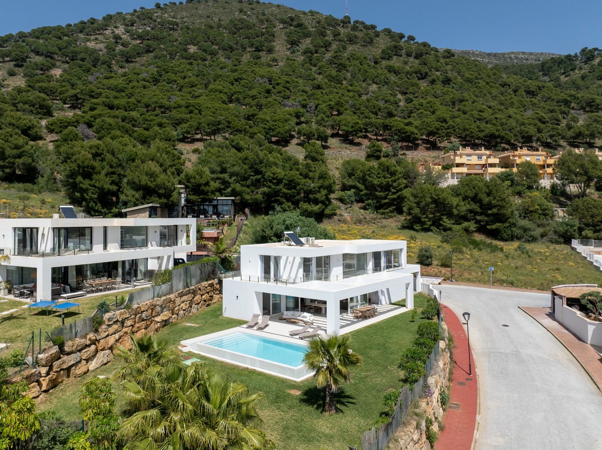 Villa Velaris | With Heated Pool, Cinema & Gym 38 LYX homes