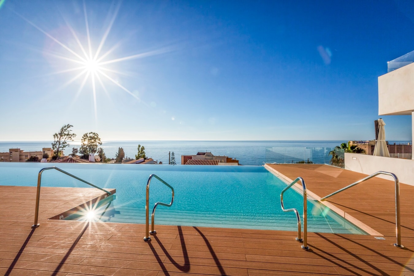 PALM BEACH B5 · Palm Beach - Family Home, Pool, Stunning Sea Views 22 LYX homes