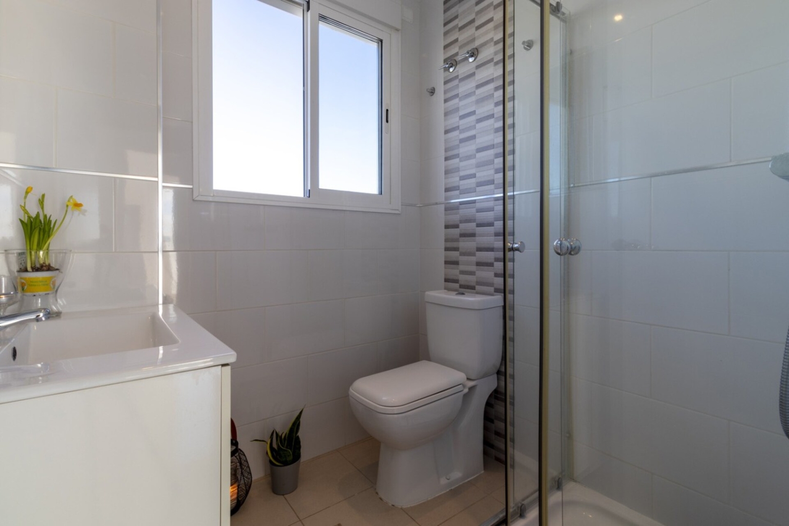 Ronda 3 frontline Penthouse in Los Boliches 25 LYX homes