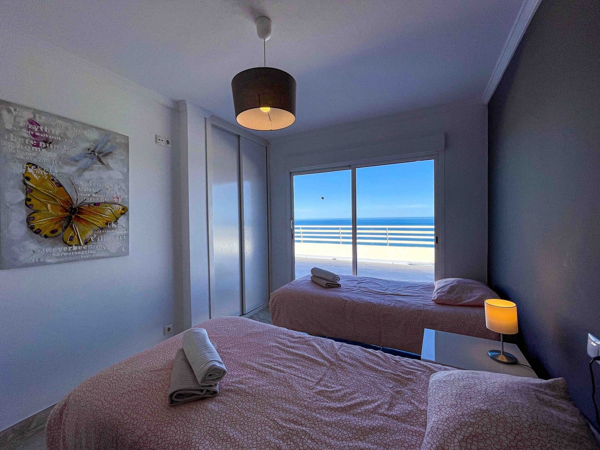 Stella - First line Penthouse with private parking 43 LYX homes