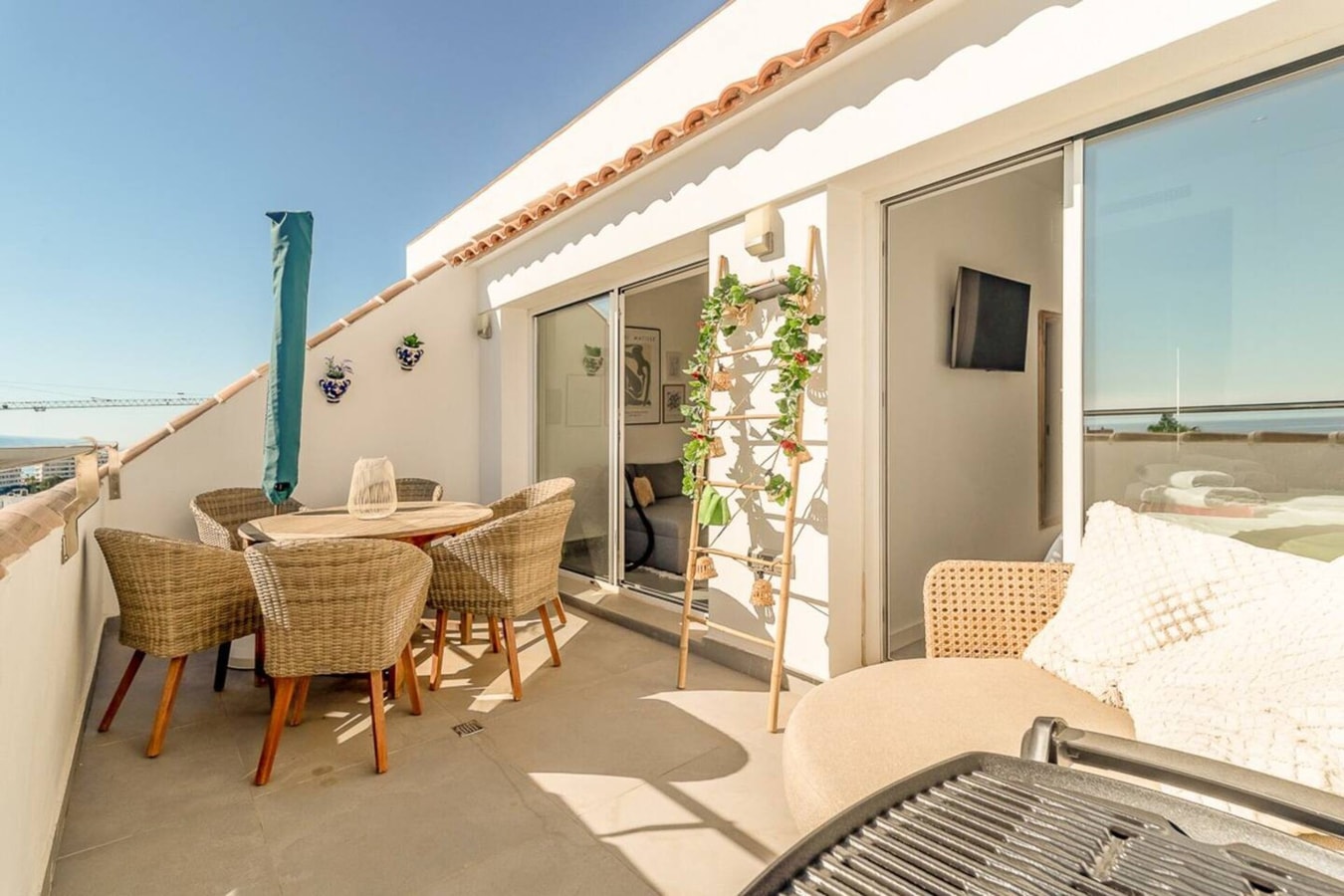 Castle View 2 - Heated pool, gym 28 LYX homes