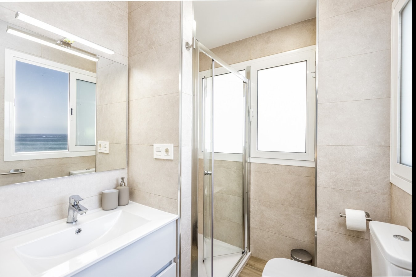 Promosol - Frontline fully renovated with terrace 34 LYX homes
