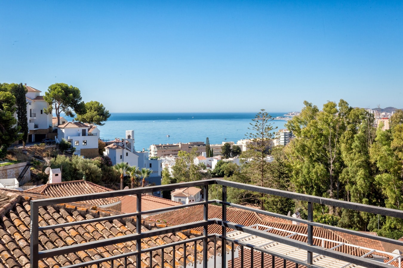 Nogali - Private heated pool-BBQ-sea view-parking 20 LYX homes