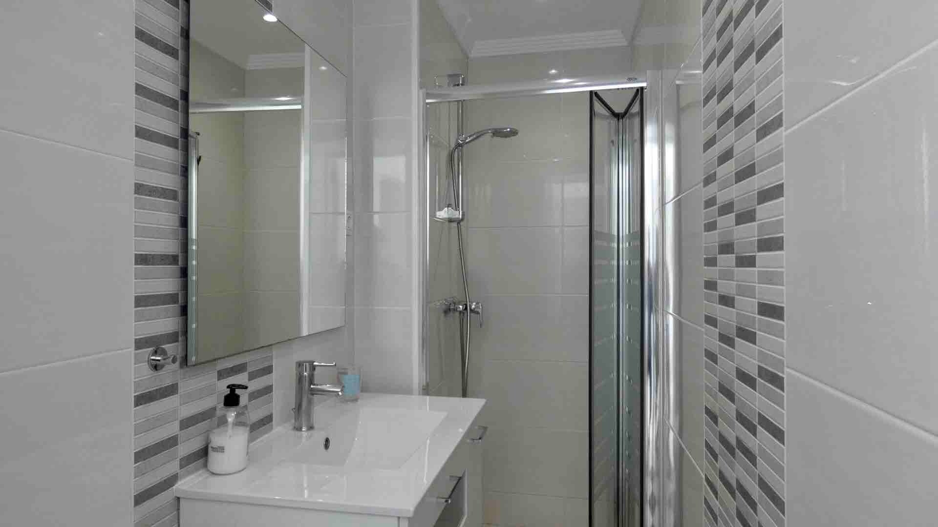 Stella - First line Penthouse with private parking 10 LYX homes