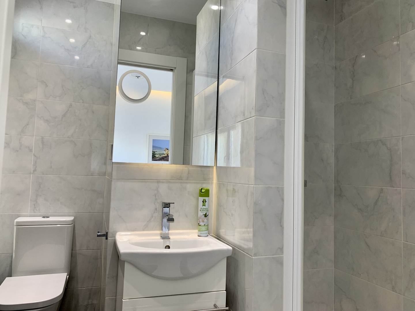 Seafront apartment with panoramic sea views 36 LYX homes