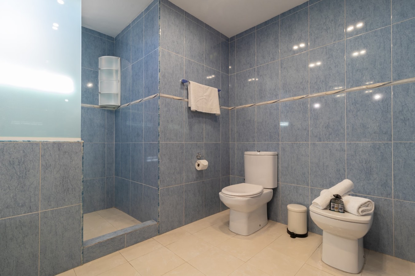 Casa Azul Sereno con piscina y jardín 58 LYX homes
