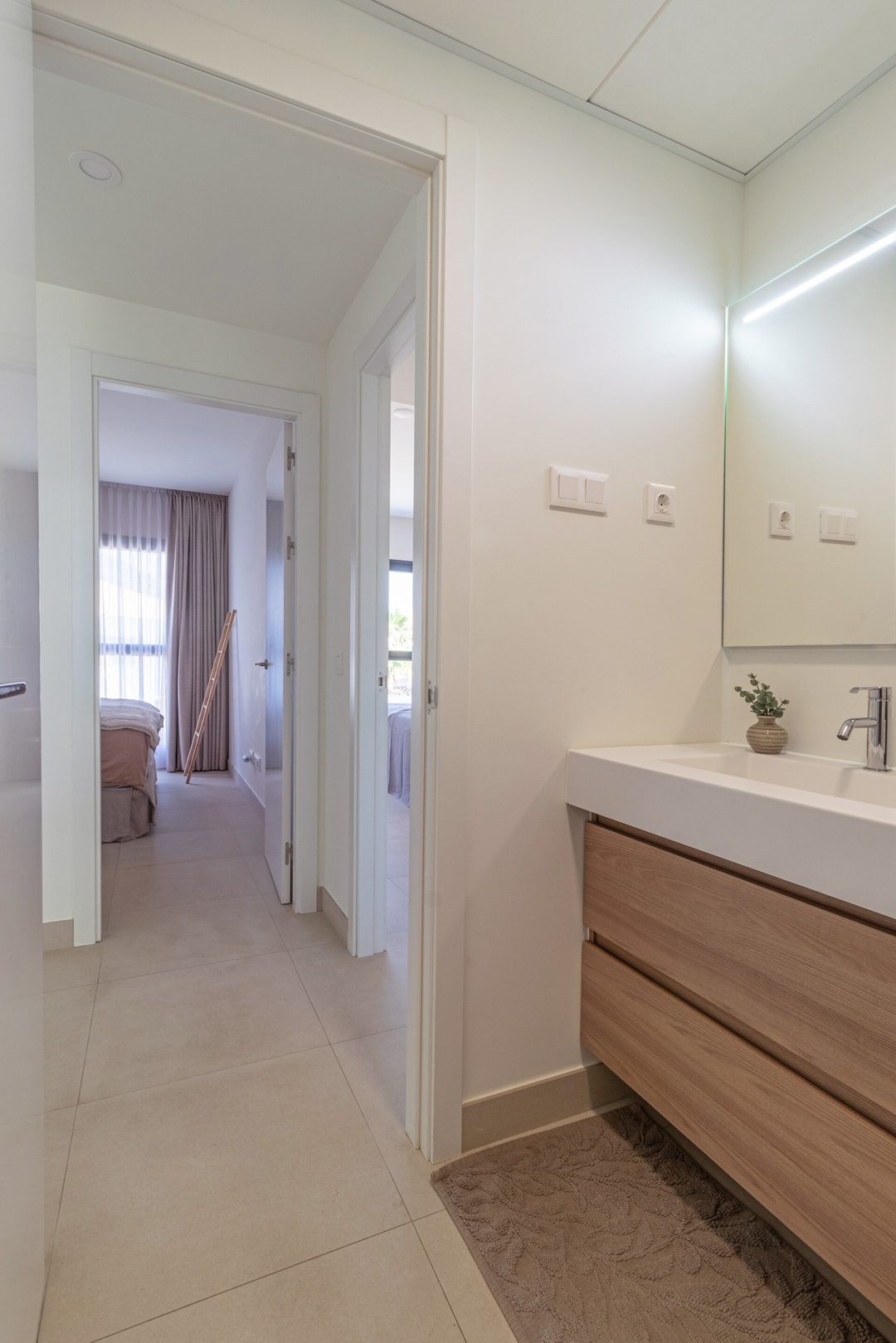 One Heights with panoramic views & shared pool 13 LYX homes