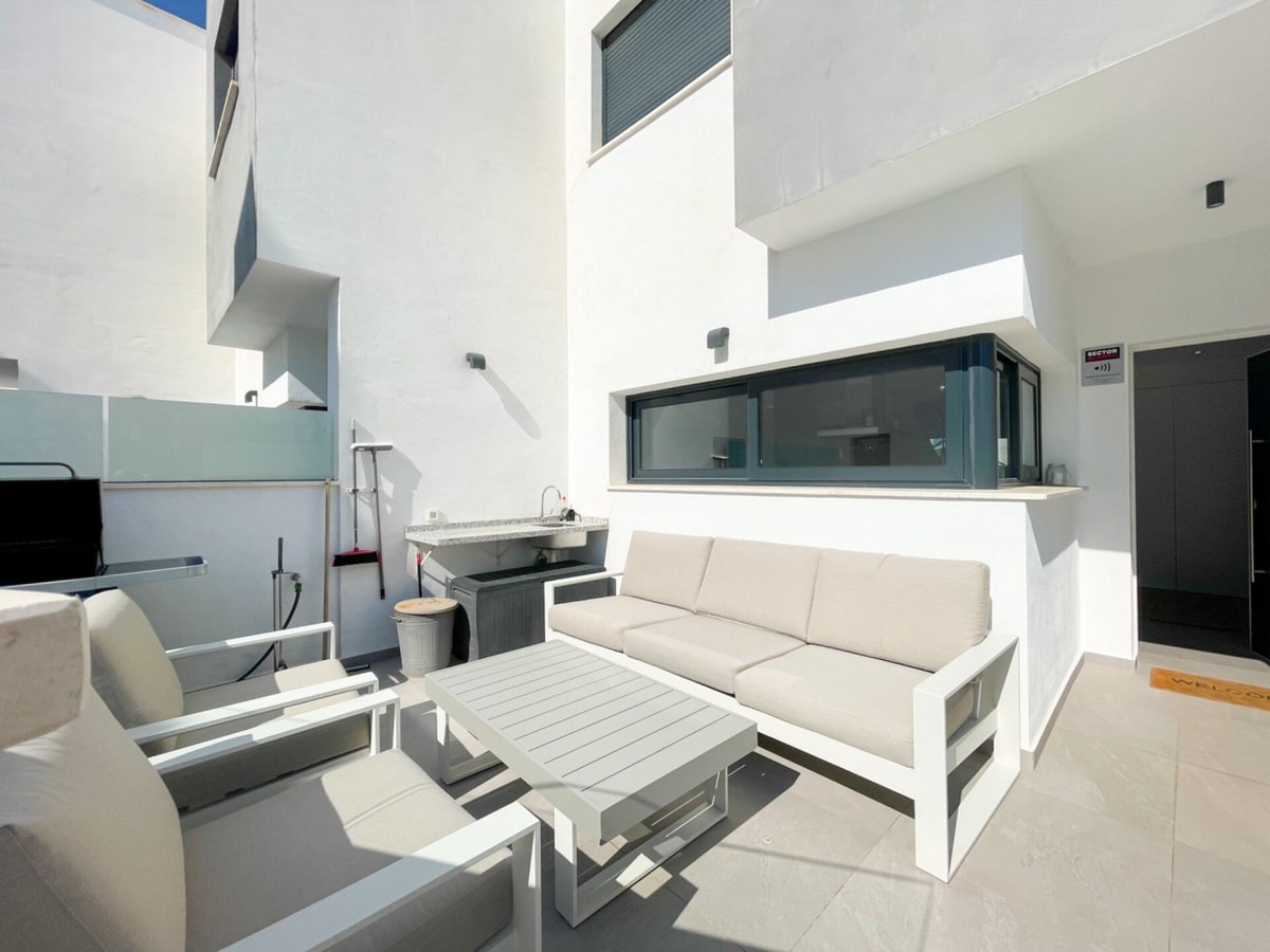 Casa Vistamar - Lovely family home with pool & BBQ 27 LYX homes