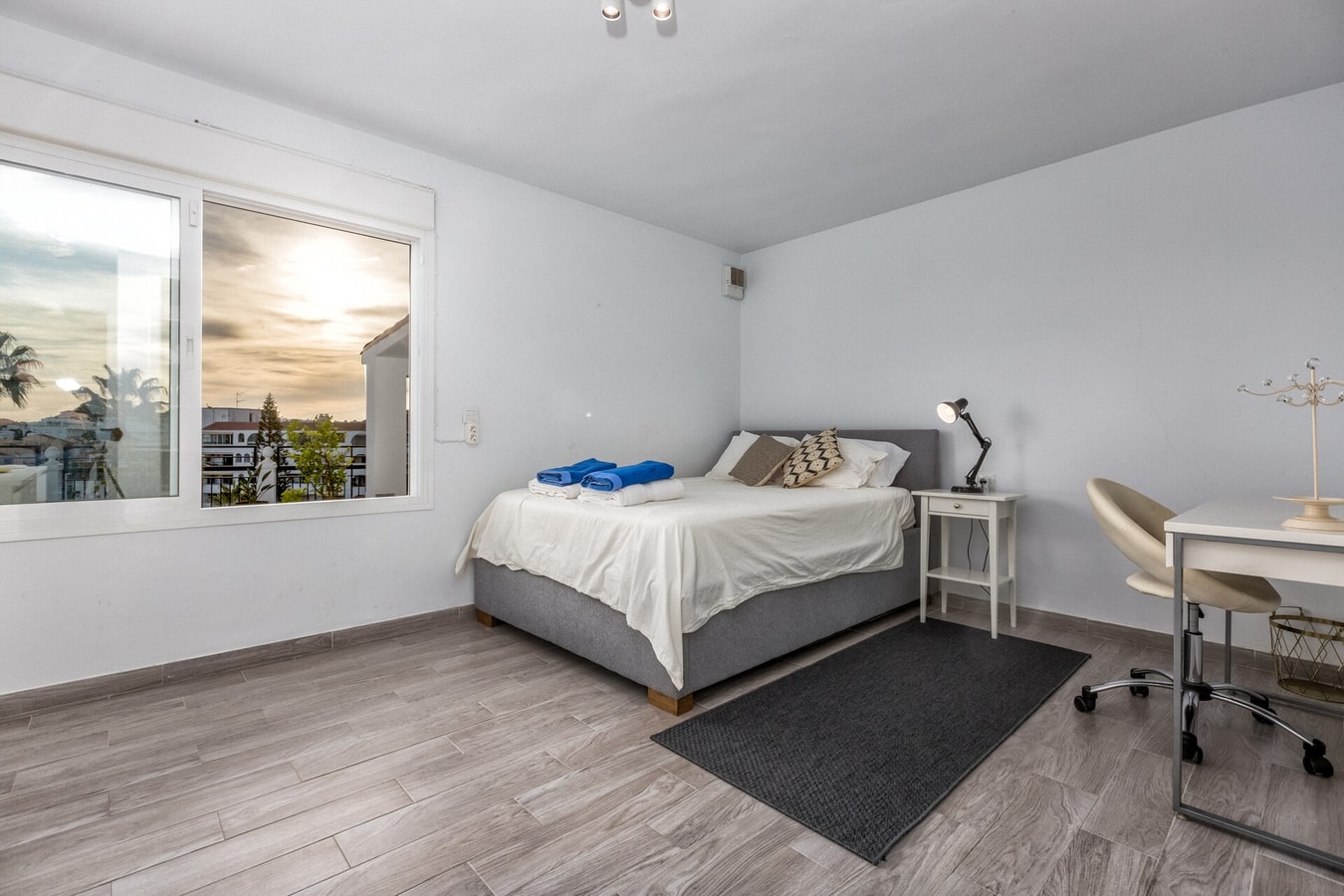 Nogali - Private heated pool-BBQ-sea view-parking 87 LYX homes