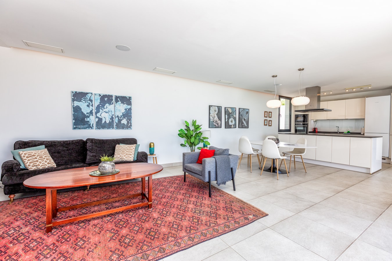 Villa Oasis | Private Pool & Jacuzzi | Sleeps 12 18 LYX homes