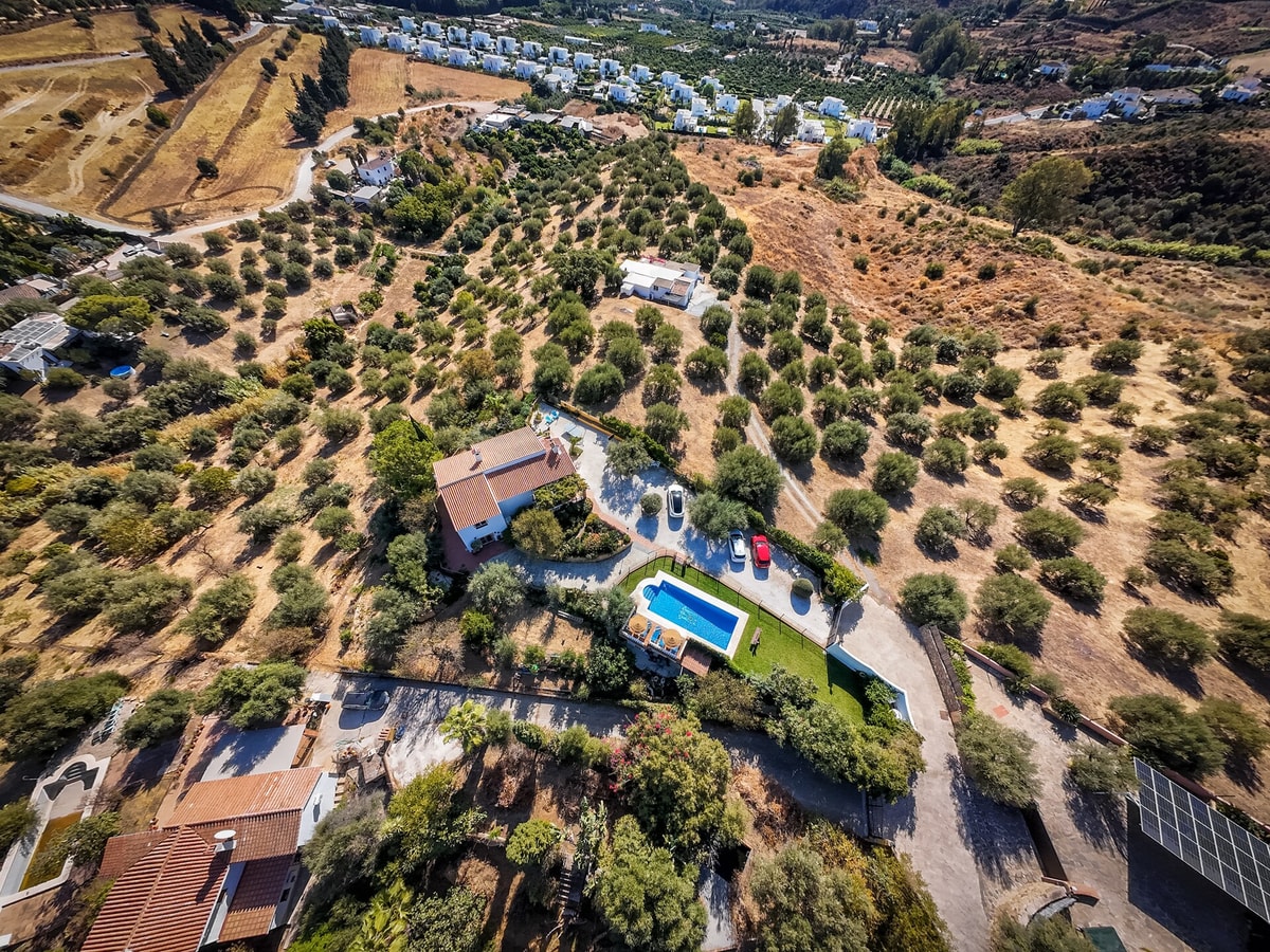  72 LYX homes