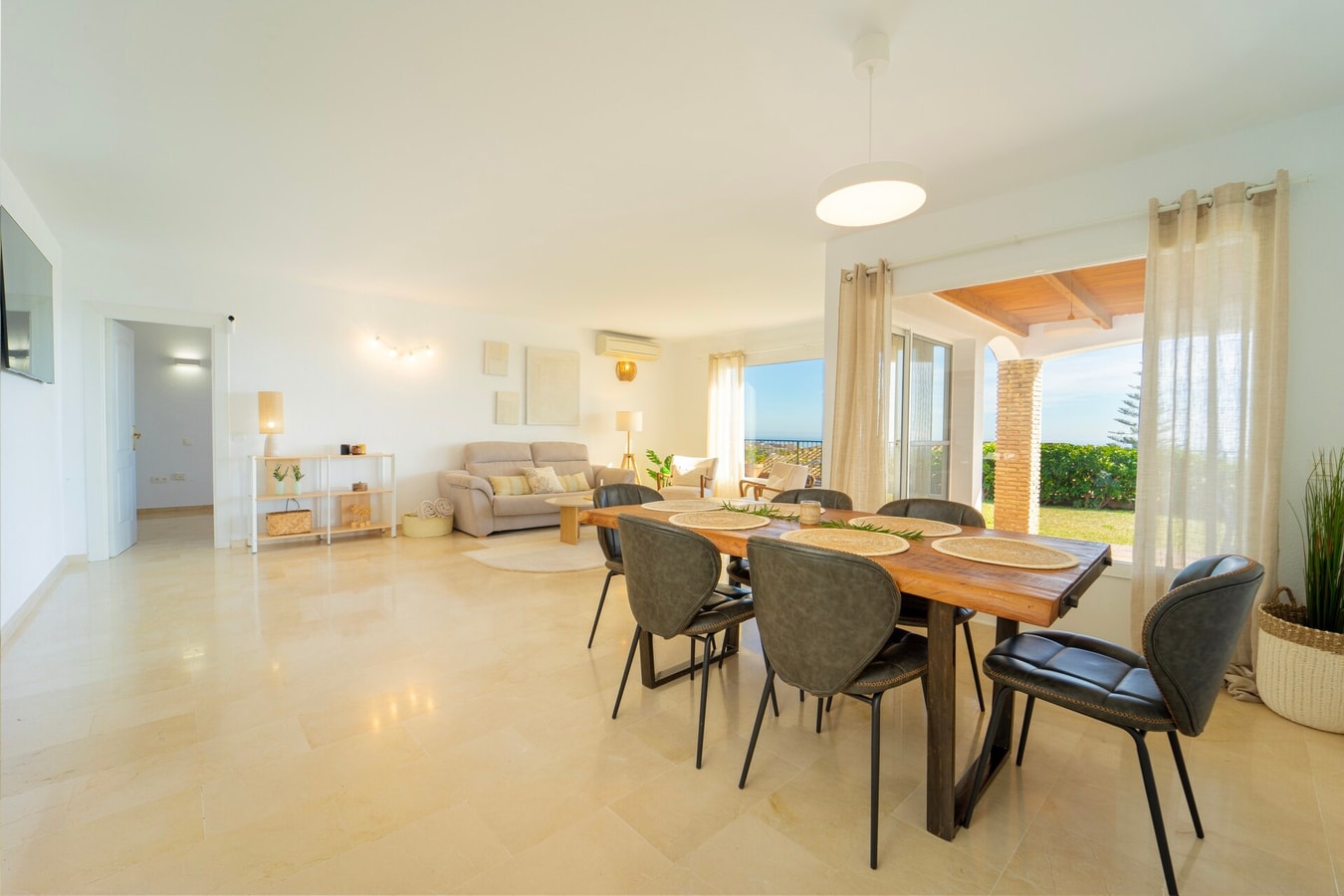 ROSA BLANCA · Rosa Blanca- private heated pool, views 4 LYX homes