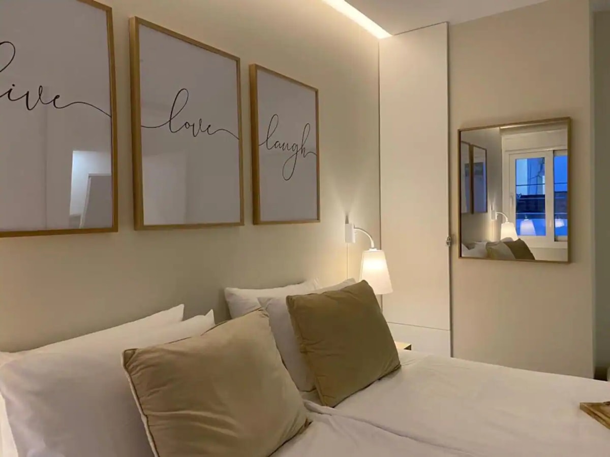 Castle view 1 - Heated pool, gym 25 LYX homes