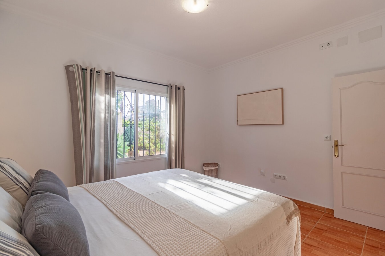 Torreblanca Anders · Torreblanca Patio Family Retreat 37 LYX homes