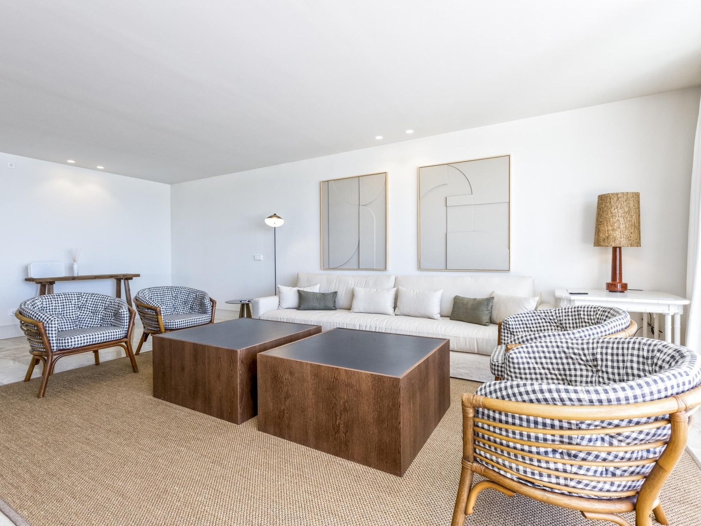 Beachfront penthouse with spectacular sea views 29 LYX homes