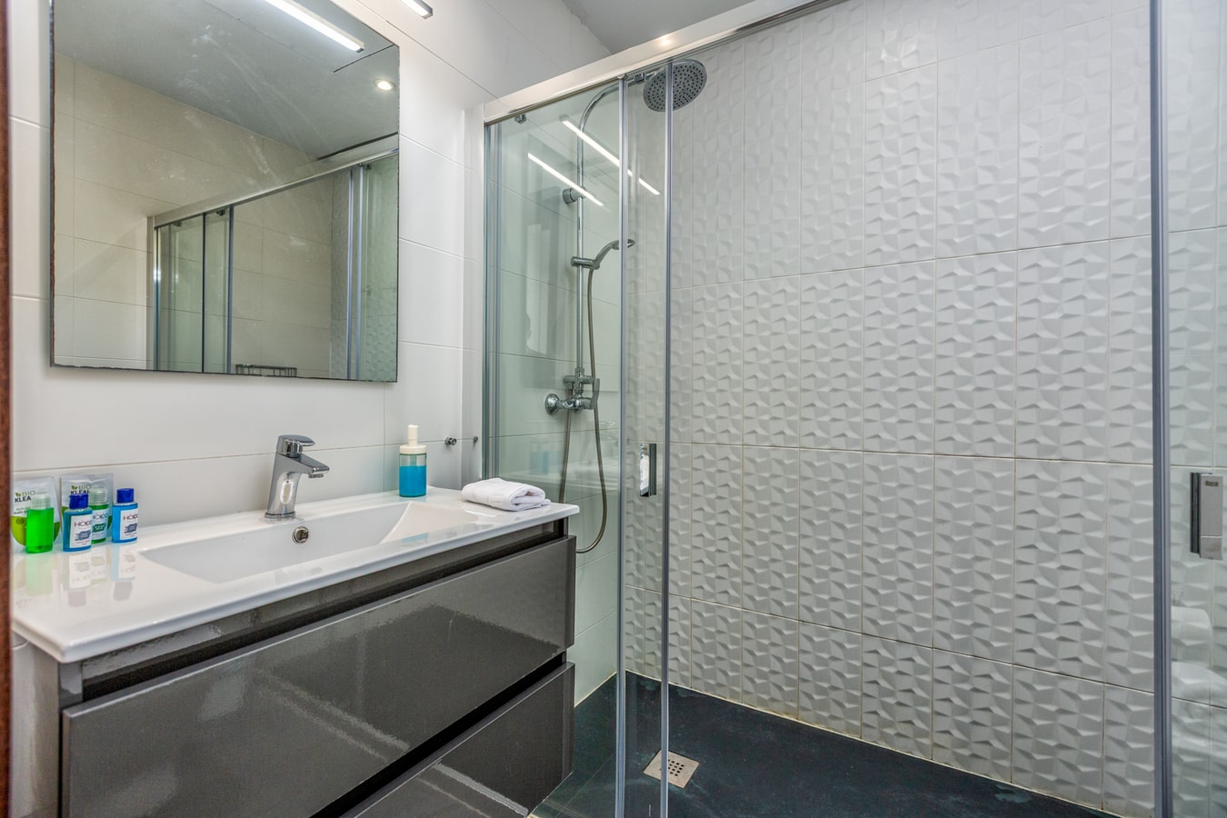 Villa Oasis | Private Pool & Jacuzzi | Sleeps 12 49 LYX homes