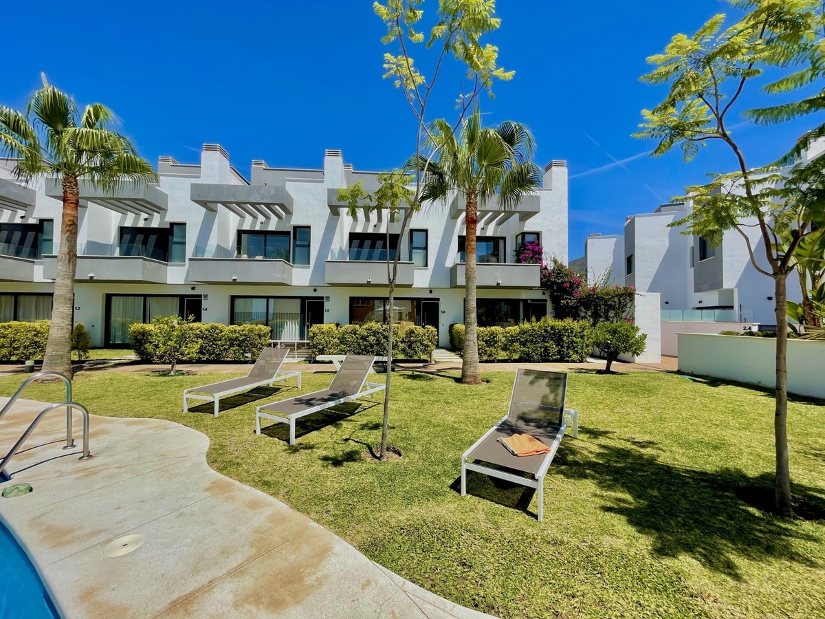Casa Vistamar - Lovely family home with pool & BBQ 6 LYX homes