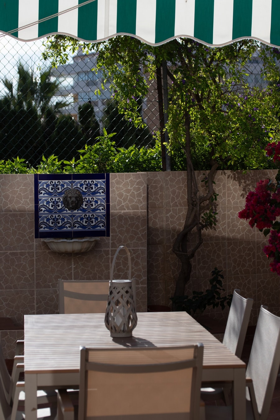 Torreblanca Anders · Torreblanca Patio Family Retreat 4 LYX homes