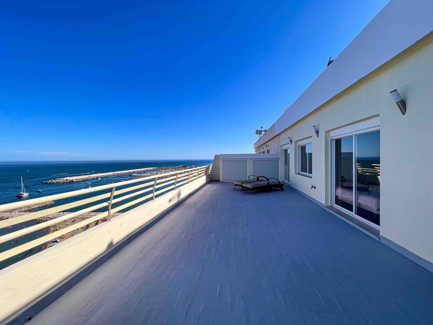 Stella - First line Penthouse with private parking 21 LYX homes