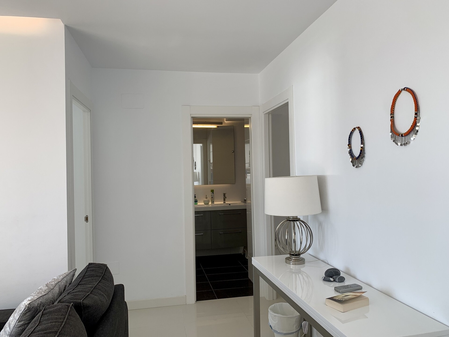 Seafront apartment with panoramic sea views 21 LYX homes