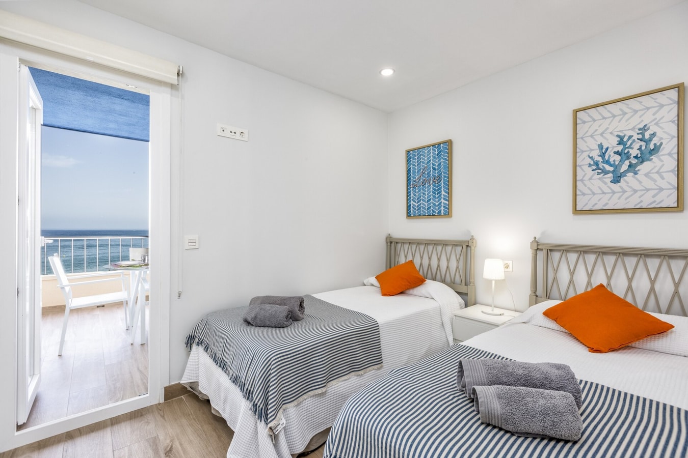 Promosol - Frontline fully renovated with terrace 17 LYX homes