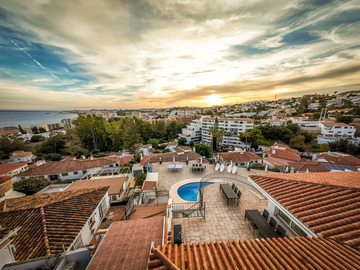 Nogali - Private heated pool-BBQ-sea view-parking 71 LYX homes