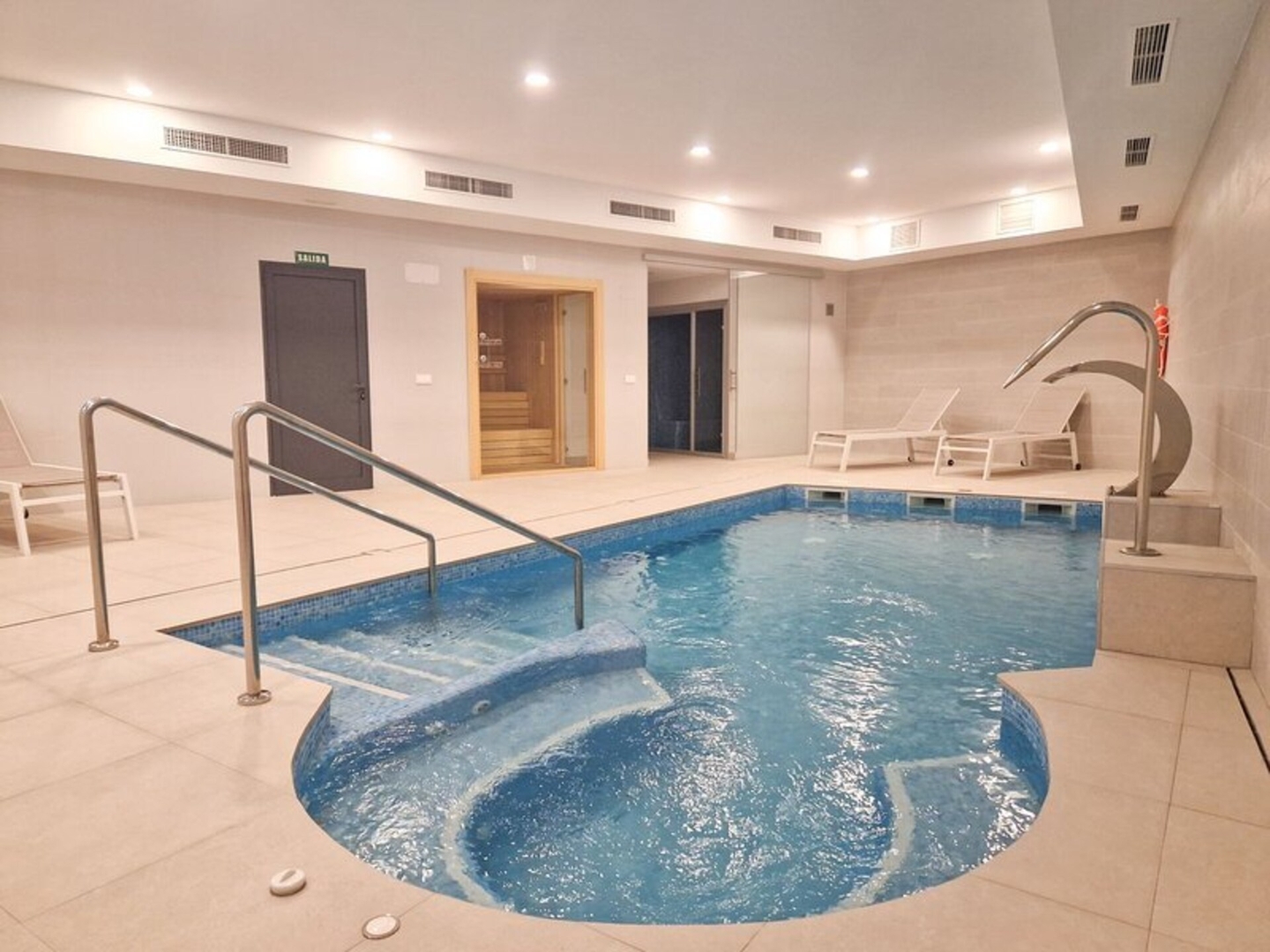 One Heights with panoramic views & shared pool 35 LYX homes