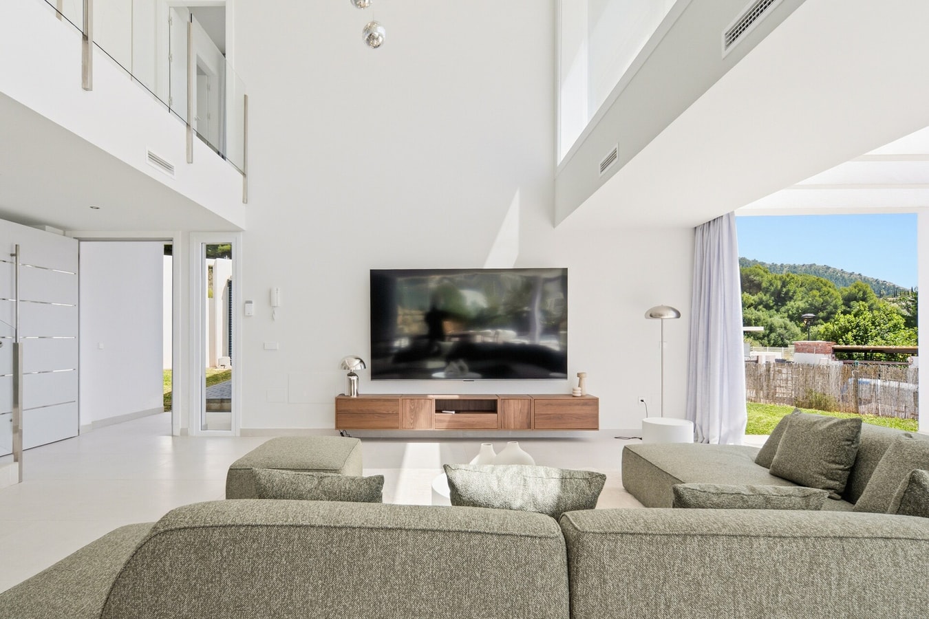 Villa Velaris | With Heated Pool, Cinema & Gym 7 LYX homes