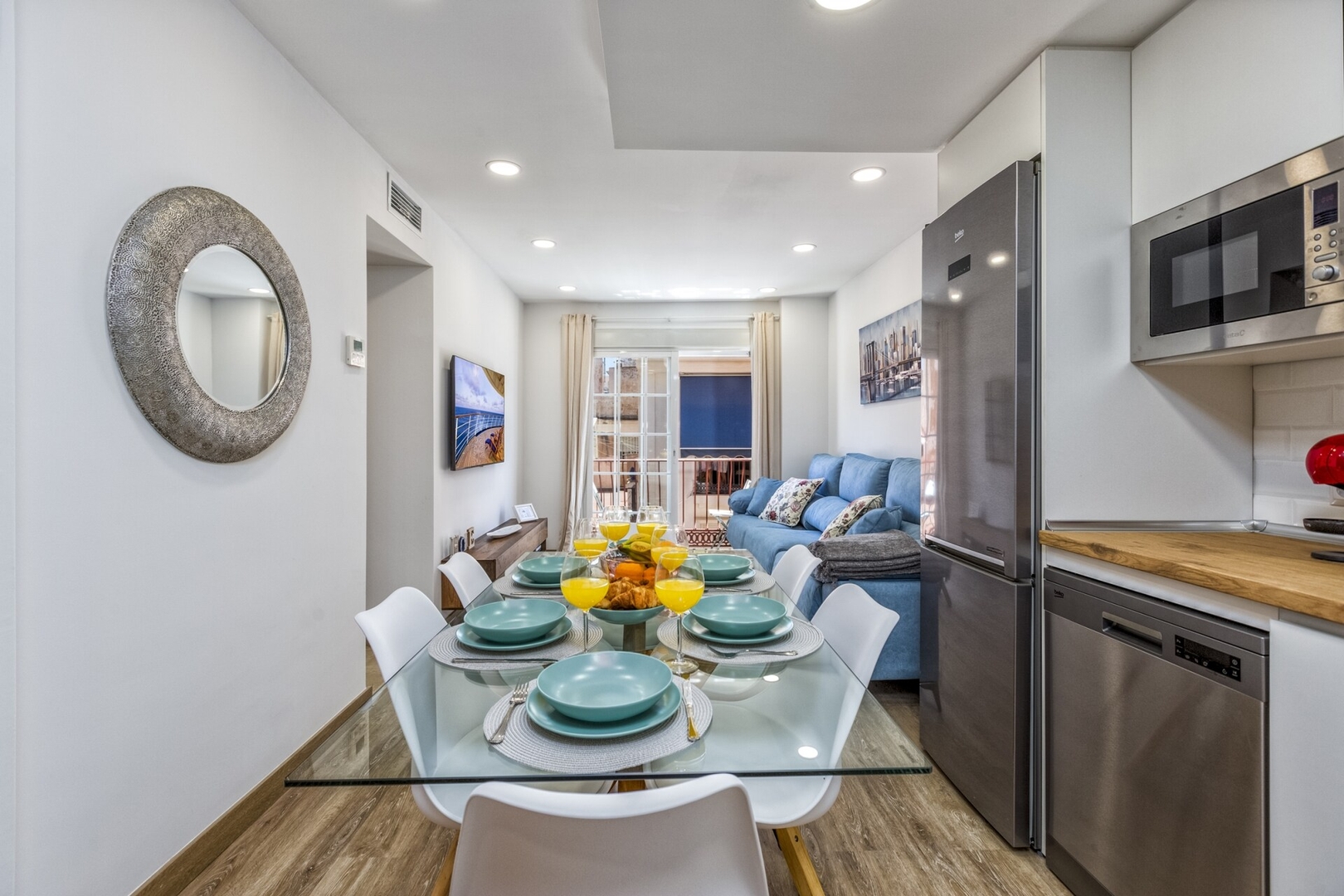 Fuengirola center, 3 bedrooms, and parking 2 LYX homes