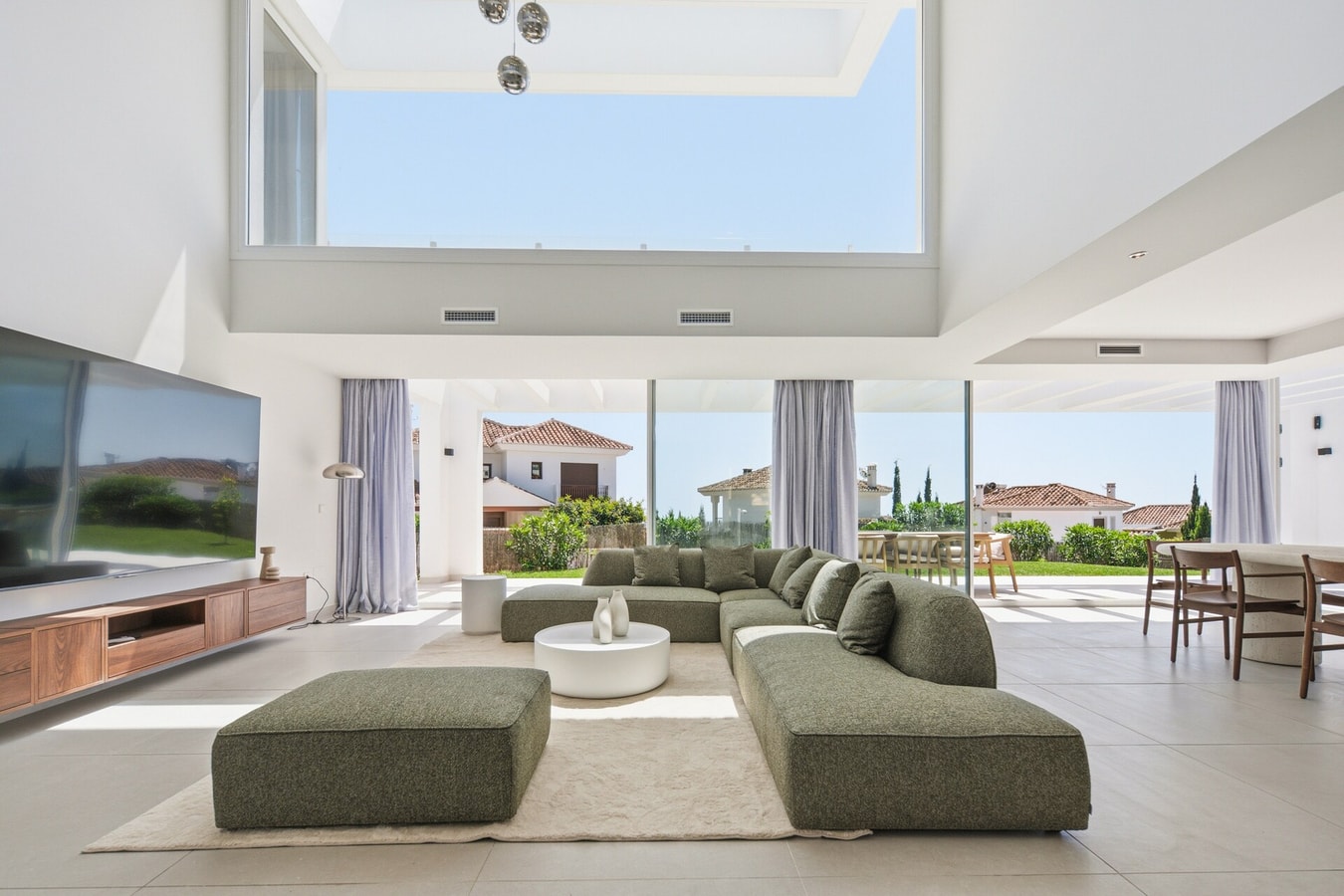Villa Velaris | With Heated Pool, Cinema & Gym 5 LYX homes