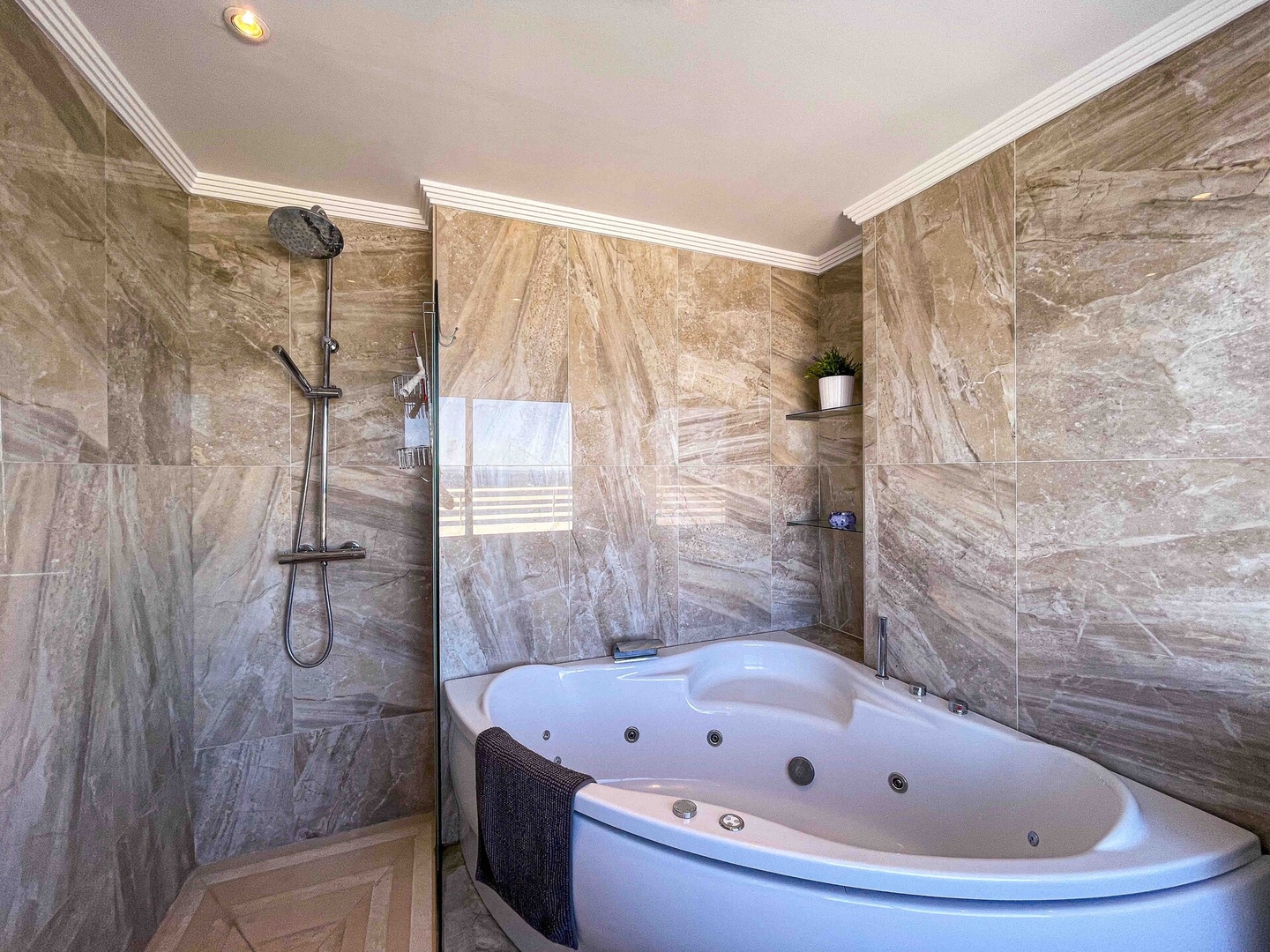 Stella - First line Penthouse with private parking 41 LYX homes