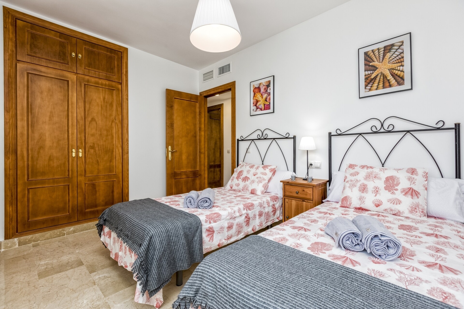 Fuengirola center, 3 bedrooms, and parking 14 LYX homes