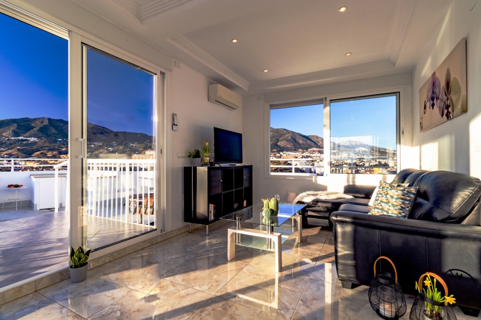 Ronda 3 frontline Penthouse in Los Boliches 10 LYX homes