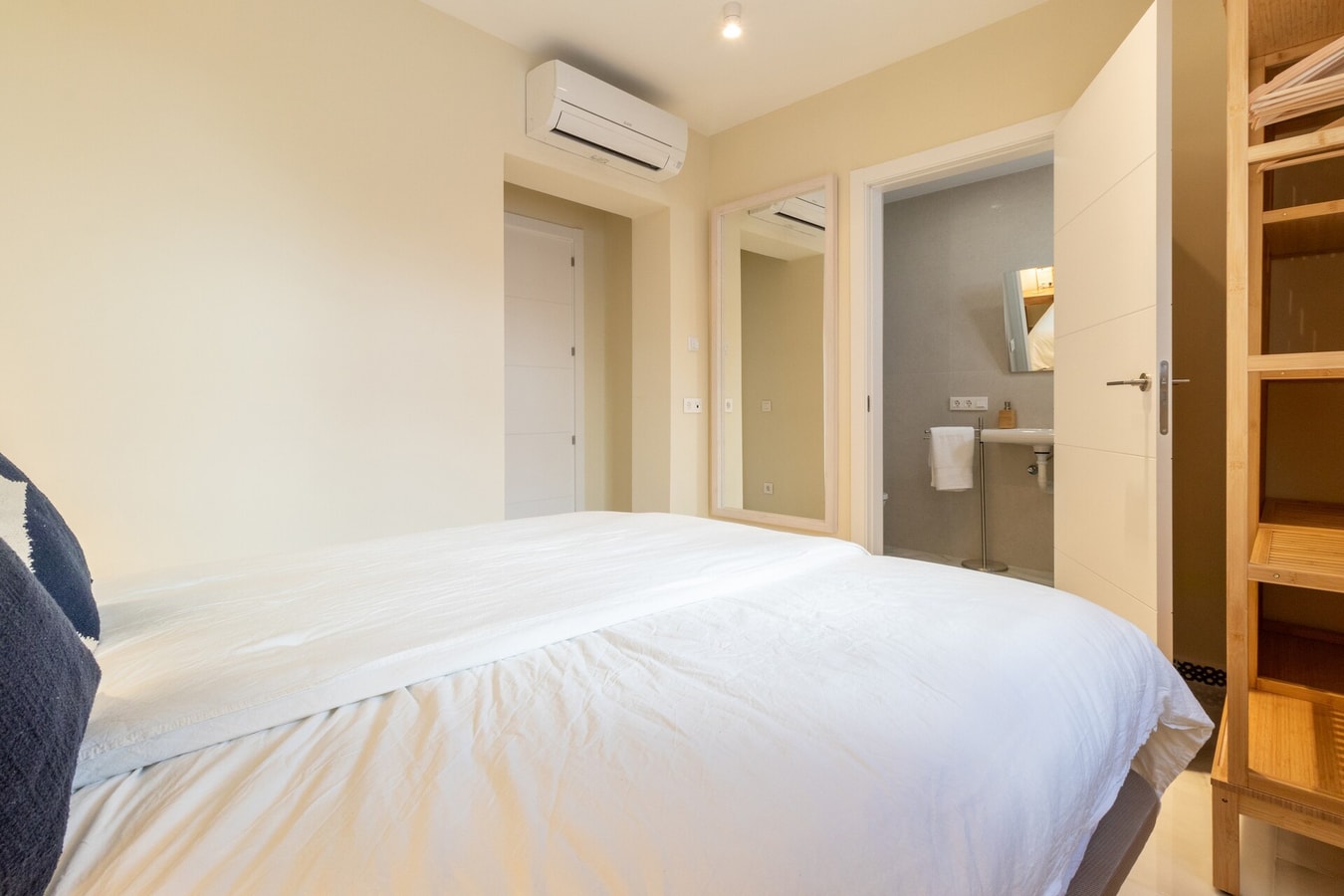 Castillo Coastal Escape 54 LYX homes