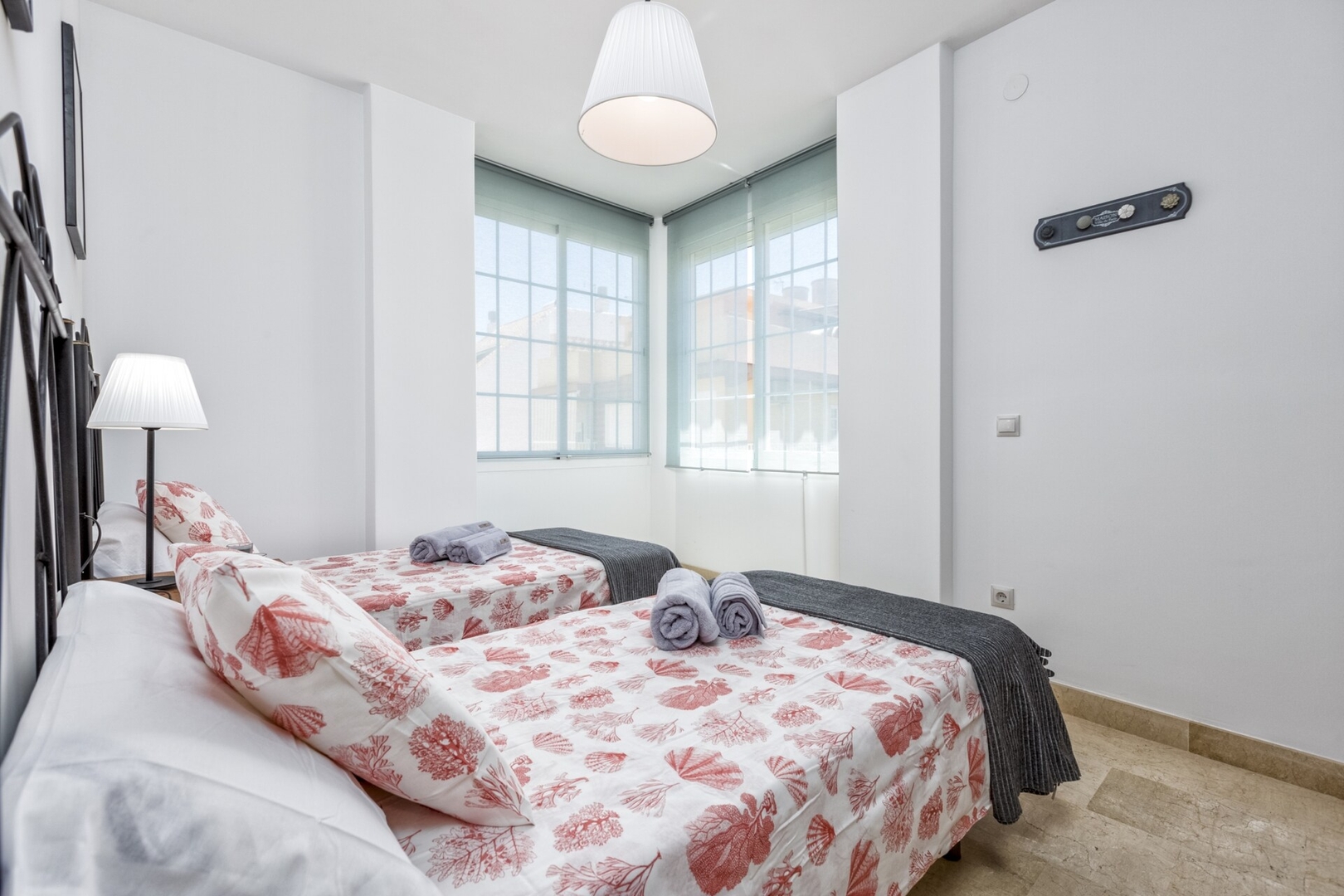 Fuengirola center, 3 bedrooms, and parking 12 LYX homes