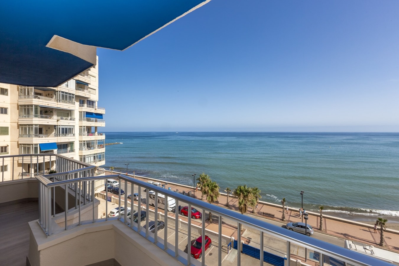 Promosol - Frontline fully renovated with terrace 25 LYX homes