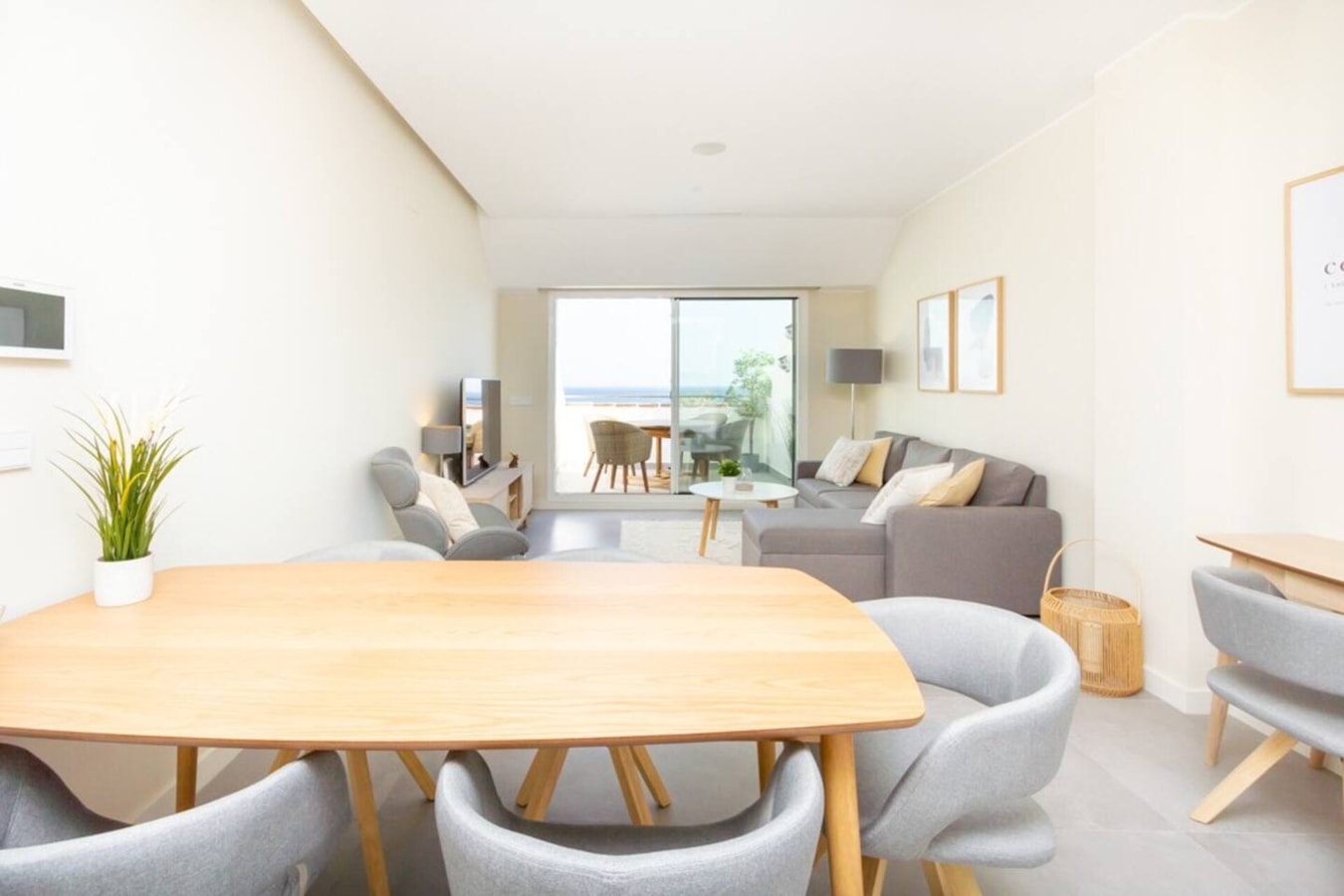 Castle view 1 - Heated pool, gym 13 LYX homes