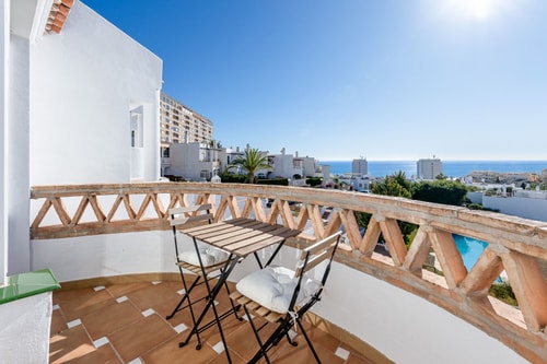 Green Golf Retreat with share pool and garden