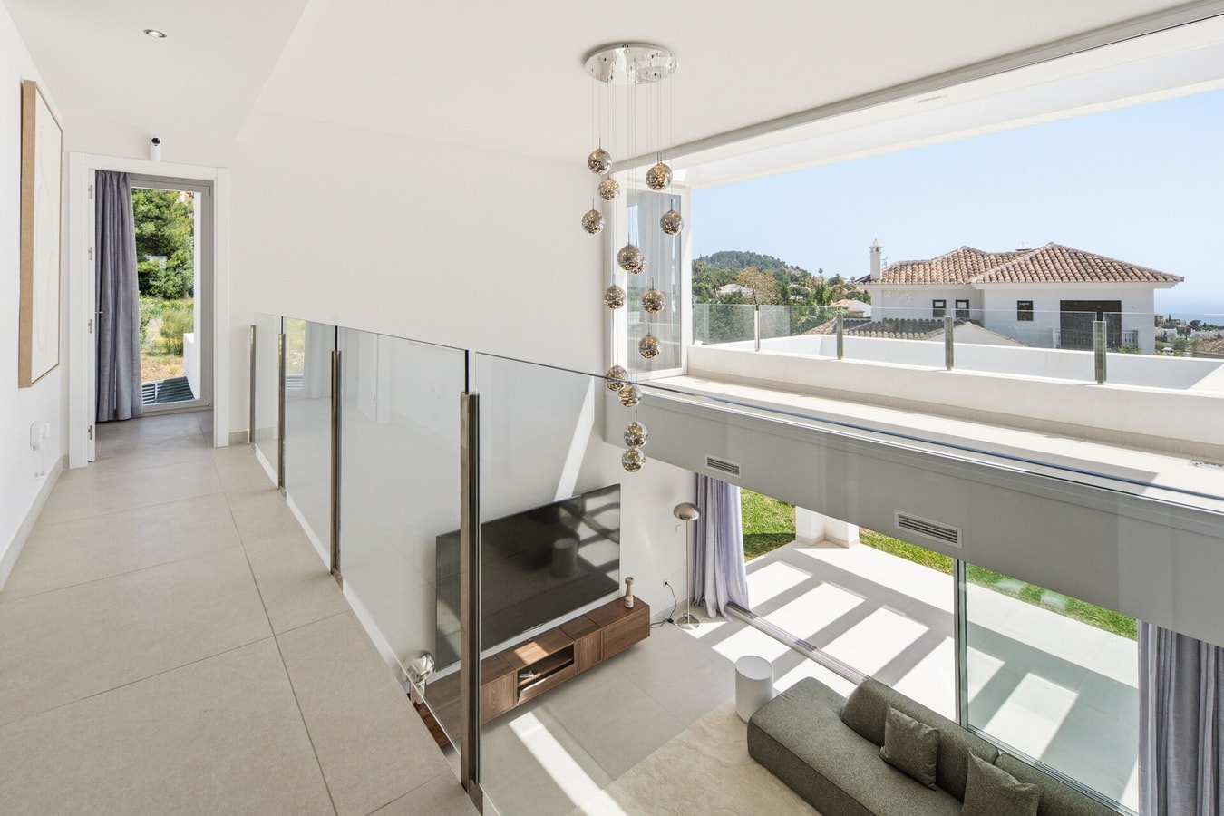 Villa Velaris | With Heated Pool, Cinema & Gym 13 LYX homes