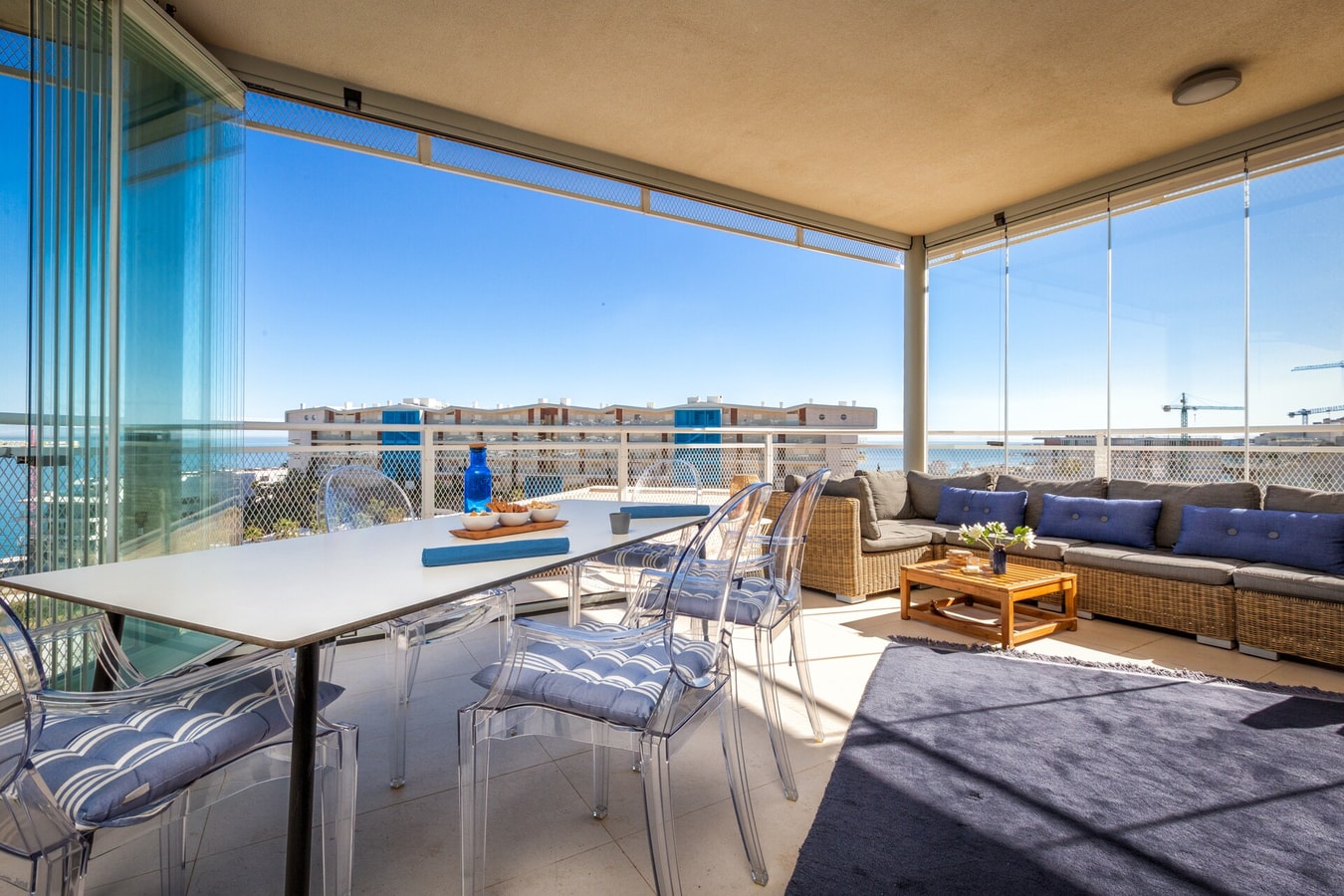 Peninsula · Peninsula / Terrace / Private parking / Pool 9 LYX homes