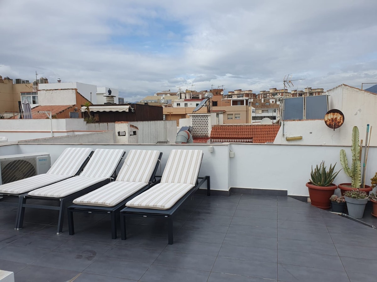 Penthouse in Central Fuengirola 25 LYX homes